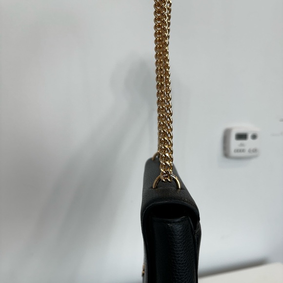 Tory Burch Black Pebbled Leather Chain Crossbody with Gold Hardware - Picture 2 of 14